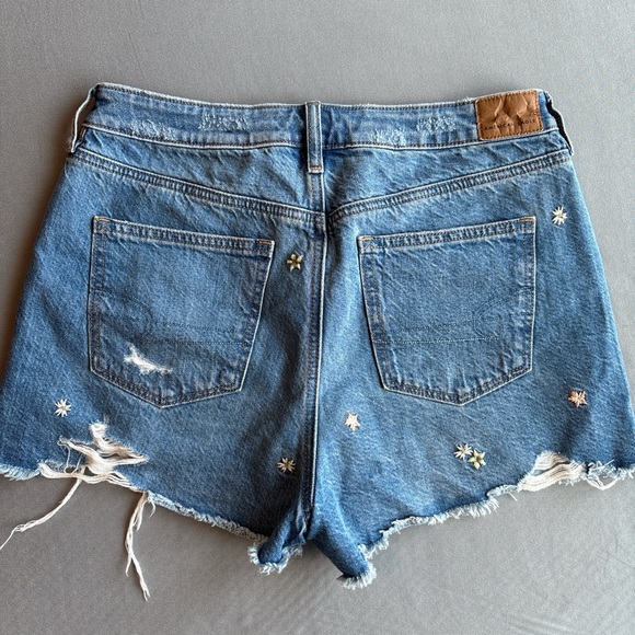 AE Embroidered Denim Shorts - Picture 3 of 4